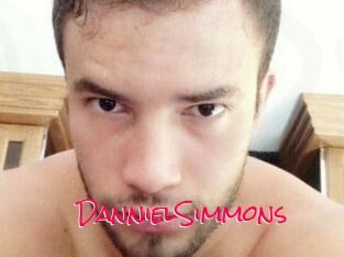 Danniel_Simmons