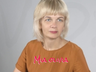 Mia_olivia