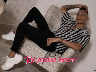 Ricardo_hoot